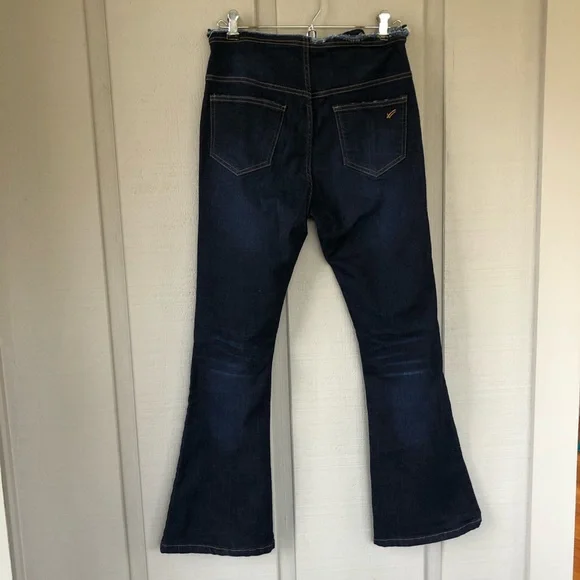 William Rast Flawless Flare Jeans Size 28 - Picture 4 of 9